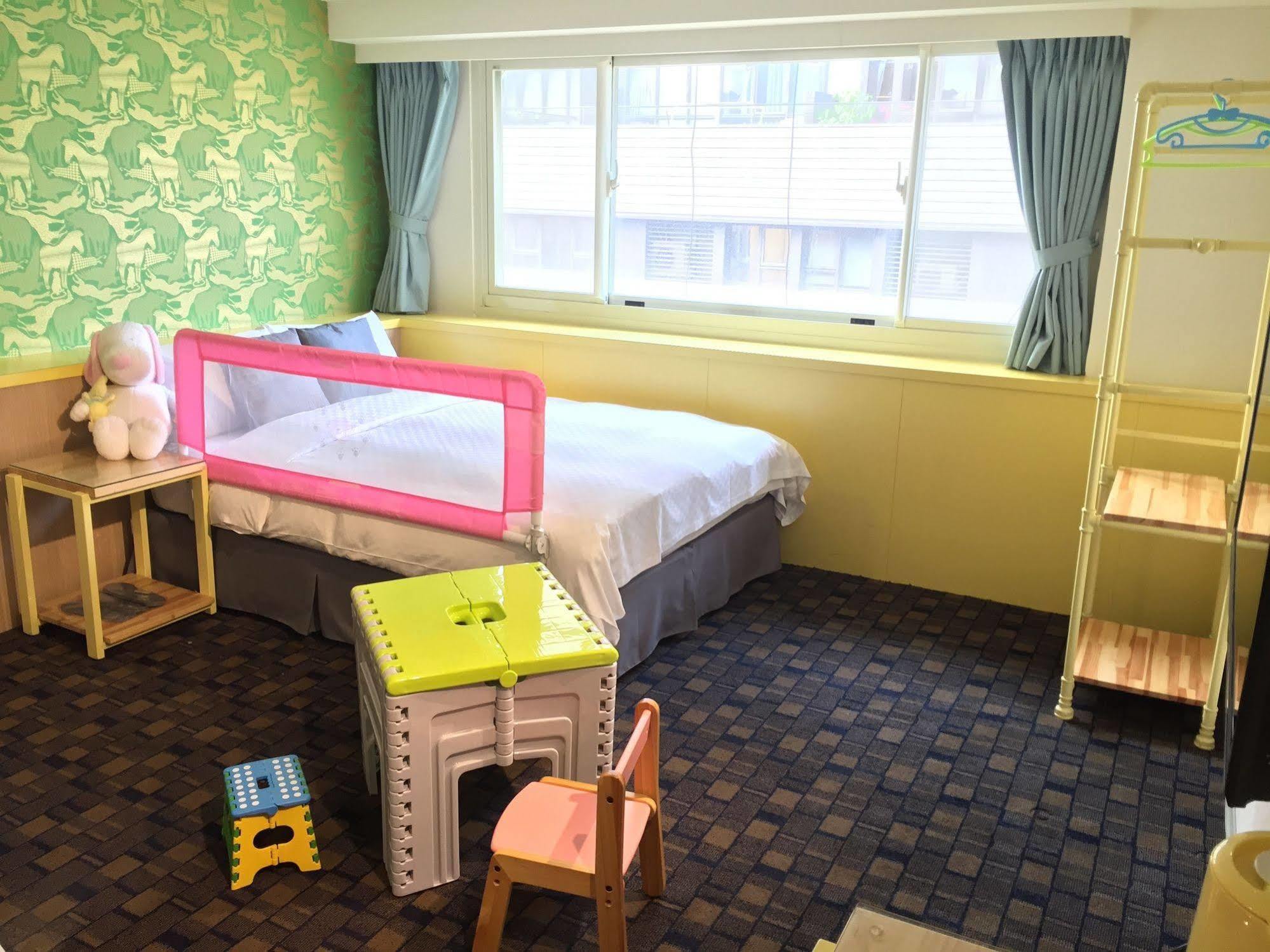 Click Hotel - Ximending Branch Taipei Extérieur photo